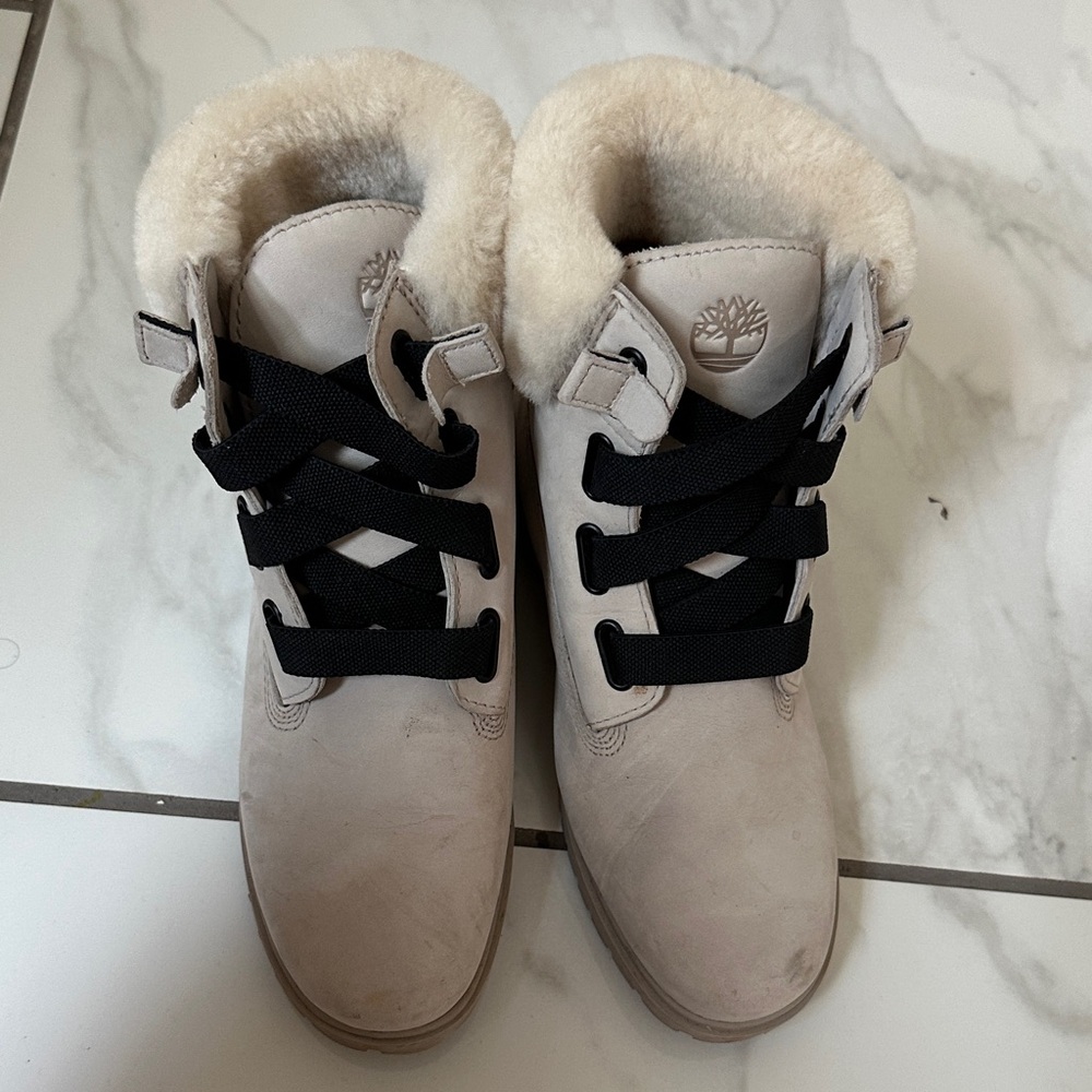 Timberland Women's Cream Winter Boots
